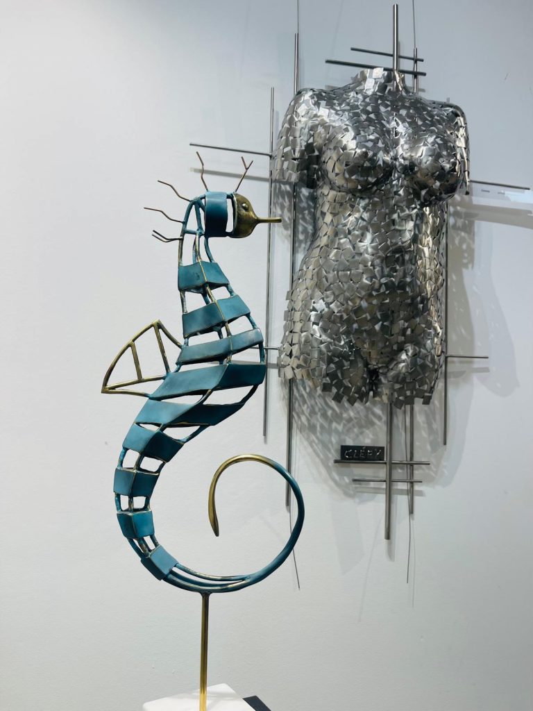 Exposition Espace Saint-Nazaire - Sanary Sur Mer - 2026 - Cléry sculpture inox et bronze