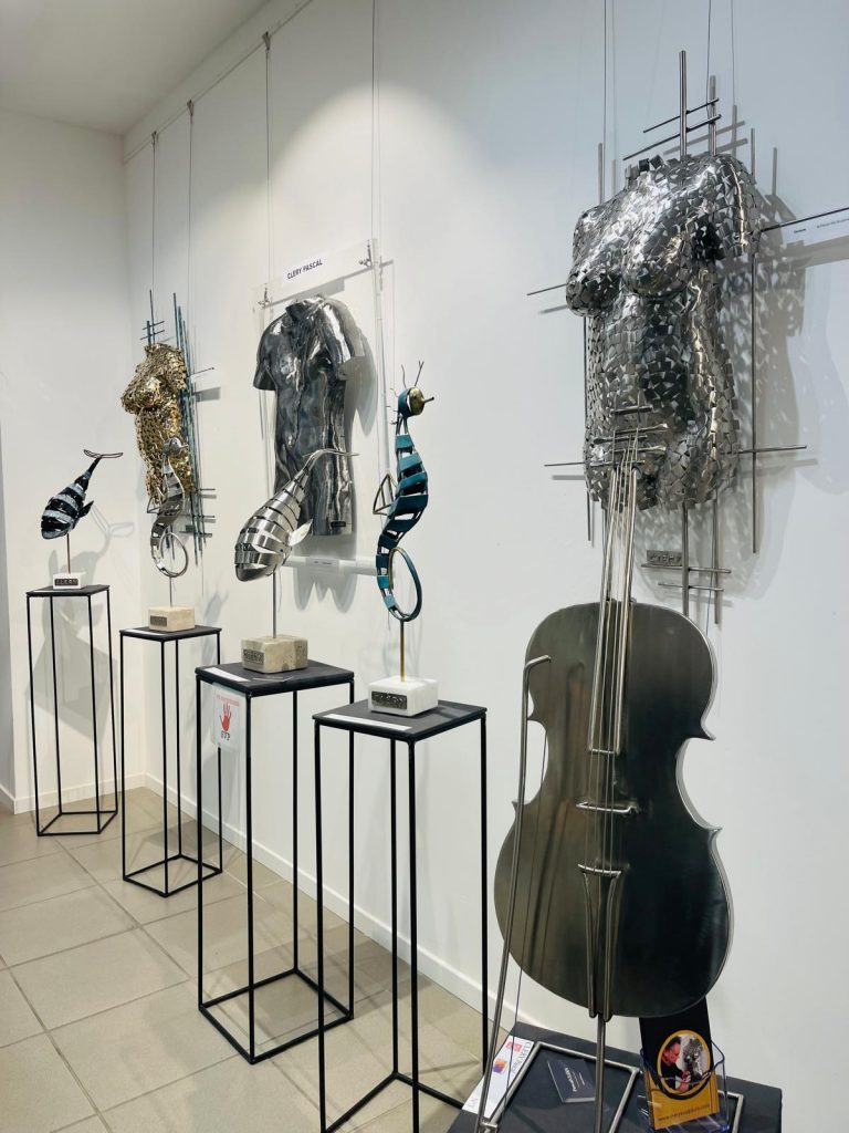 Exposition Espace Saint-Nazaire - Sanary Sur Mer - 2026 - Cléry sculpture inox et bronze